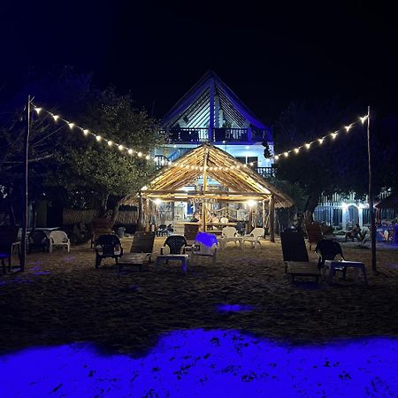 Hostel Beach House Rincón المظهر الخارجي الصورة
