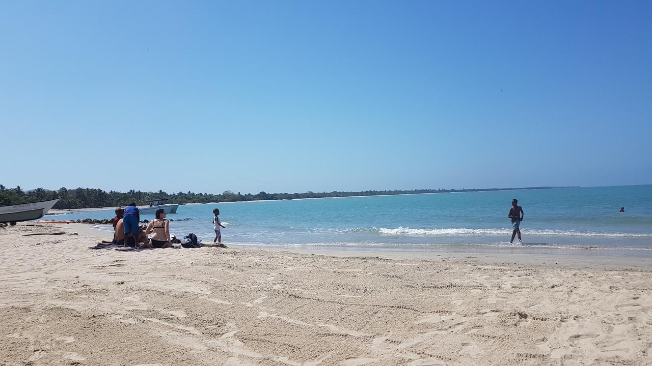 Hostel Beach House Rincón المظهر الخارجي الصورة