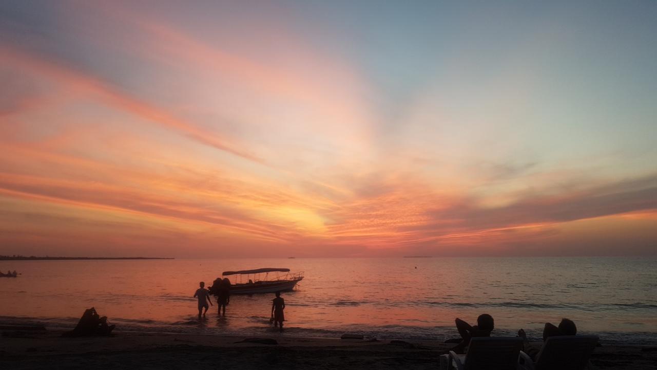 Hostel Beach House Rincón المظهر الخارجي الصورة